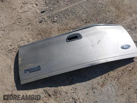 ✅ 2003 Ford F-250 XL • VIN: 1FTNX20F63EA68716 • Lot: 42263651. Listed on IAAI with 181,913 mi. Free auction sales archive from the USA and detailed vehicle history report at DreamBid. Image 12.