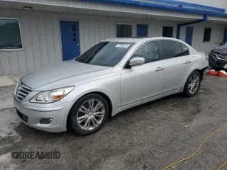 ✅ 2011 Hyundai Genesis • VIN: KMHGC4DE2BU134258 • Лот: 71898275. Опубликован ранее на Copart с пробегом 96 825 миль. Бесплатный доступ к архиву аукционных продаж из США и подробный отчёт об истории автомобиля на DreamBid. Изображение 1.