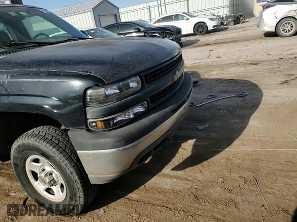 ✅ 2000 Chevrolet Silverado 1500 LS • VIN: 1GCEK14VXYZ348679 • Лот: 85814654. Опубликован ранее на Copart с пробегом 178 207 миль. Бесплатный доступ к архиву аукционных продаж из США и подробный отчёт об истории автомобиля на DreamBid. Изображение 11.