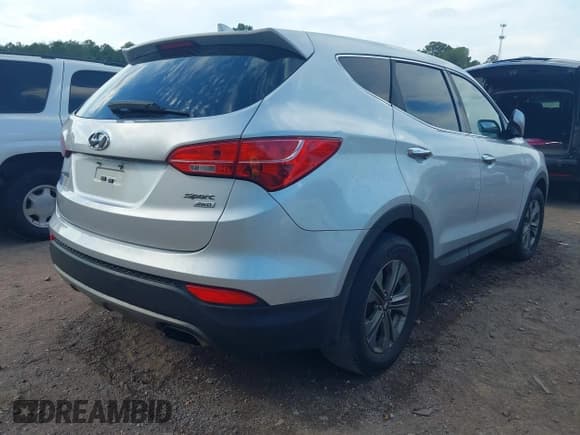 ✅ 2016 Hyundai Santa Fe • VIN: 5XYZTDLB3GG352481 • Лот: 43458892. Опубликован ранее на IAAI с пробегом 220 064 миль. Бесплатный доступ к архиву аукционных продаж из США и подробный отчёт об истории автомобиля на DreamBid. Изображение 4.