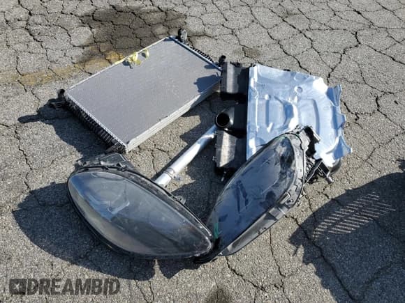 ✅ 2024 Porsche Cayenne • VIN: WP1AA2AY5RDA13168 • Lot: 50158205. Listed on Copart with 4,568 mi. Free auction sales archive from the USA and detailed vehicle history report at DreamBid. Image 15.