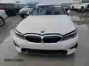 2020 BMW 3 Series 330i xDrive z VIN WBA5R7C02LFH40697, wystawiony jako Copart lot #46517905 z przebiegiem 74 076 mil mil oraz Szkoda całkowita • Salvage title. Historia ofert i sprzedaży dostępna na DreamBid. Obrazek 5.
