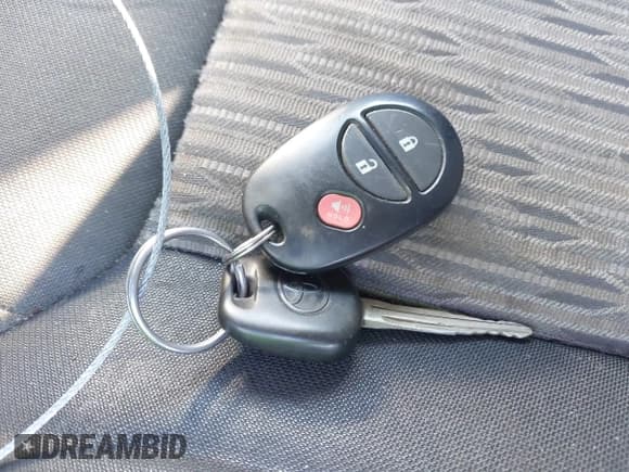 ✅ 2014 Toyota Tundra SR5 • VIN: 5TFEY5F10EX147641 • Lot: 43361602. Listed on IAAI with 199,605 mi. Free auction sales archive from the USA and detailed vehicle history report at DreamBid. Image 11.