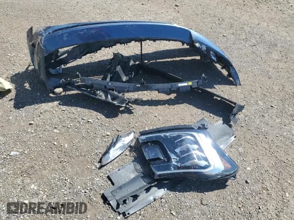 ✅ 2020 Ford Expedition Limited • VIN: 1FMJU2AT9LEA10171 • Lot: 68481705. Listed on Copart with 100,855 mi. Free auction sales archive from the USA and detailed vehicle history report at DreamBid. Image 13.