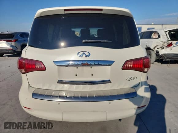 ✅ 2016 Infiniti QX80 • VIN: JN8AZ2NC9G9402750 • Lot: 86061055. Listed on Copart with 136,774 mi. Free auction sales archive from the USA and detailed vehicle history report at DreamBid. Image 6.