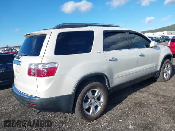 ✅ 2009 GMC Acadia SLT1 • VIN: 1GKER23D19J164164 • Lot: 43631394. Listed on IAAI with Not provided. Free auction sales archive from the USA and detailed vehicle history report at DreamBid. Image 4.
