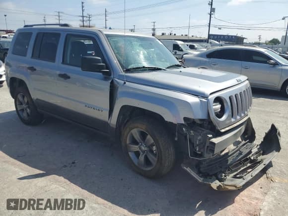 ✅ 2017 Jeep Patriot Sport SE • VIN: 1C4NJPBA8HD213333 • Lot: 65633645. Listed on Copart with 91,648 mi. Free auction sales archive from the USA and detailed vehicle history report at DreamBid. Image 4.