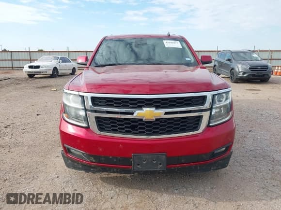 ✅ 2015 Chevrolet Suburban LT • VIN: 1GNSKJKC9FR146943 • Lot: 42941037. Wystawiony na IAAI z przebiegiem 250 883 mil. Bezpłatny archiwum sprzedaży aukcyjnych z USA i szczegółowy raport historii pojazdu na DreamBid. Zdjęcie 12.