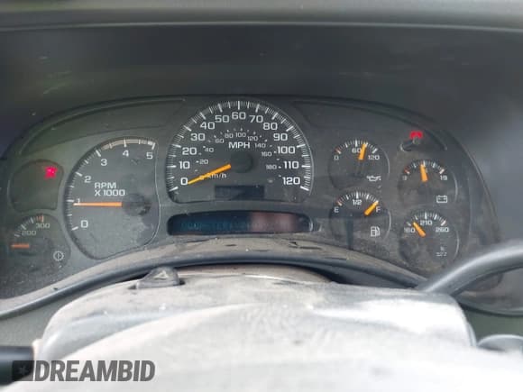 ✅ 2005 Chevrolet Silverado 2500HD LS • VIN: 1GCHK23285F930402 • Lot: 42322628. Wystawiony na IAAI z przebiegiem 218 392 mil. Bezpłatny archiwum sprzedaży aukcyjnych z USA i szczegółowy raport historii pojazdu na DreamBid. Zdjęcie 7.