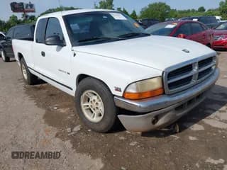 ✅ 1999 Dodge Dakota SLT • VIN: 1B7GL22Y9XS164138 • Lot: 42780217. Wystawiony na IAAI z przebiegiem 132 946 mil. Bezpłatny archiwum sprzedaży aukcyjnych z USA i szczegółowy raport historii pojazdu na DreamBid. Zdjęcie 1.