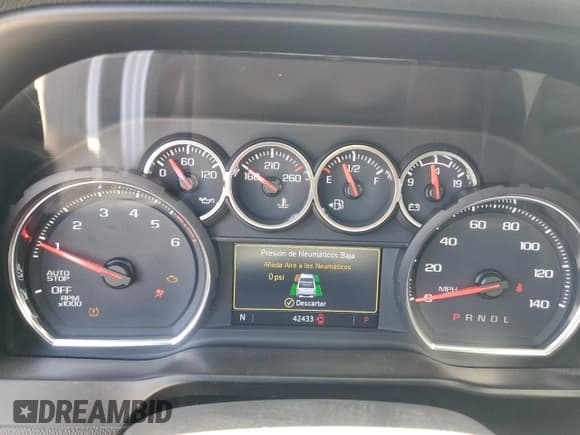 ✅ 2020 Chevrolet Silverado 1500 RST • VIN: 3GCPWDET2LG441605 • Lot: 56899195. Wystawiony na Copart z przebiegiem 42 433 mil. Bezpłatny archiwum sprzedaży aukcyjnych z USA i szczegółowy raport historii pojazdu na DreamBid. Zdjęcie 9.