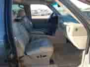 2005 Chevrolet Tahoe LS с VIN 1GNEC13T65J177203, выставлен на аукционе IAAI как лот 43589230 с пробегом 266 639 миль миль и . История ставок и продаж доступна на DreamBid. Изображение 5.