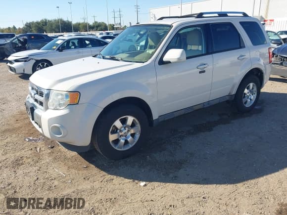 ✅ 2012 Ford Escape Limited • VIN: 1FMCU0EG1CKA91940 • Lot: 43602430. Wystawiony na IAAI z przebiegiem 109 837 mil. Bezpłatny archiwum sprzedaży aukcyjnych z USA i szczegółowy raport historii pojazdu na DreamBid. Zdjęcie 17.