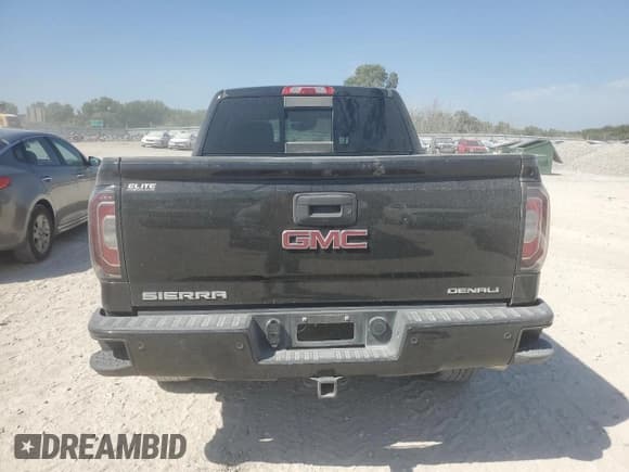✅ 2017 GMC Sierra 1500 Denali • VIN: 3GTU2PEJ2HG315380 • Lot: 67271735. Listed on Copart with 137,897 mi. Free auction sales archive from the USA and detailed vehicle history report at DreamBid. Image 6.