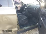 ✅ 2013 Ford Escape Titanium • VIN: 1FMCU9J90DUC83920 • Lot: 43645132. Wystawiony na IAAI z przebiegiem 157 119 mil. Bezpłatny archiwum sprzedaży aukcyjnych z USA i szczegółowy raport historii pojazdu na DreamBid. Zdjęcie 5.