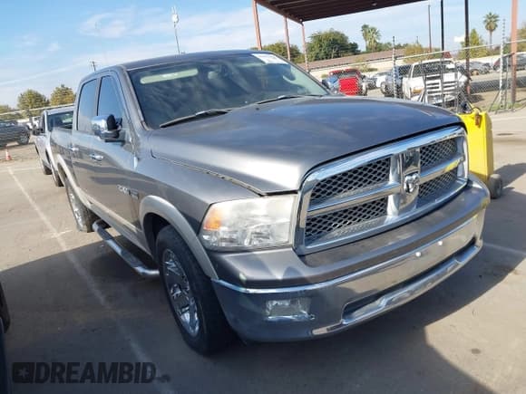 ✅ 2009 Dodge 1500 SLT • VIN: 1D3HB13T19S754736 • Лот: 43691905. Опубликован ранее на IAAI с пробегом 106 677 миль. Бесплатный доступ к архиву аукционных продаж из США и подробный отчёт об истории автомобиля на DreamBid. Изображение 1.
