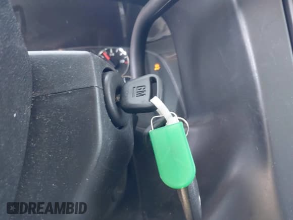 ✅ 2015 Chevrolet Express Cargo • VIN: 1GCWGFCF6F1167832 • Lot: 42957622. Listed on IAAI with 112,734 mi. Free auction sales archive from the USA and detailed vehicle history report at DreamBid. Image 11.