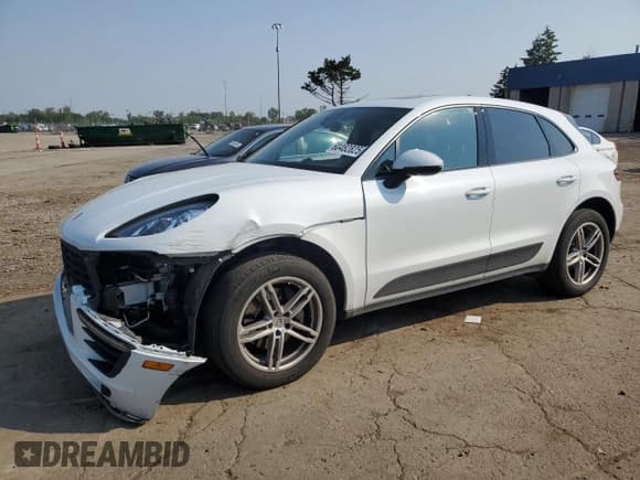 ✅ 2017 Porsche Macan • VIN: WP1AA2A51HLB09504 • Лот: 60482825. Опубликован ранее на Copart с пробегом 27 900 миль. Бесплатный доступ к архиву аукционных продаж из США и подробный отчёт об истории автомобиля на DreamBid. Изображение 1.