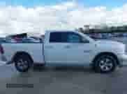 2017 Ram 1500 SLT z VIN 1C6RR6GG4HS676025, wystawiony jako IAAI lot #43585212 z przebiegiem 95 645 mil mil oraz . Historia ofert i sprzedaży dostępna na DreamBid. Obrazek 13.