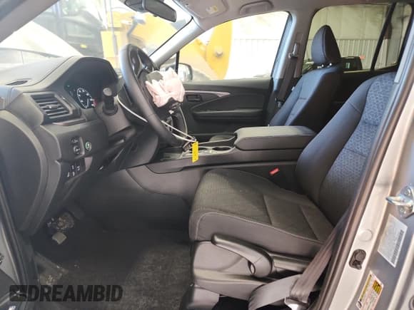 ✅ 2025 Honda Ridgeline Sport • VIN: 5FPYK3F11SB001801 • Lot: 92309205. Wystawiony na Copart z przebiegiem 4 505 mil. Bezpłatny archiwum sprzedaży aukcyjnych z USA i szczegółowy raport historii pojazdu na DreamBid. Zdjęcie 7.