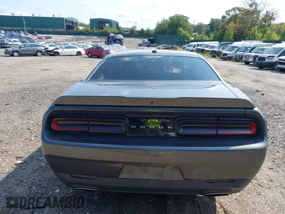 ✅ 2020 Dodge Challenger GT • VIN: 2C3CDZJG3LH191693 • Лот: 43174977. Опубликован ранее на IAAI с пробегом 81 277 миль. Бесплатный доступ к архиву аукционных продаж из США и подробный отчёт об истории автомобиля на DreamBid. Изображение 17.