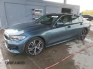 ✅ 2021 BMW 3 Series 330e • VIN: 3MW5P7J09M8C05835 • Lot: 71154165. Wystawiony na Copart z przebiegiem 24 900 mil. Bezpłatny archiwum sprzedaży aukcyjnych z USA i szczegółowy raport historii pojazdu na DreamBid. Zdjęcie 1.