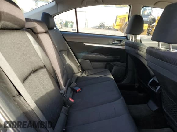 ✅ 2012 Subaru Legacy 2.5i • VIN: 4S3BMAA60C1015800 • Lot: 77778594. Wystawiony na Copart z przebiegiem 101 090 mil. Bezpłatny archiwum sprzedaży aukcyjnych z USA i szczegółowy raport historii pojazdu na DreamBid. Zdjęcie 10.