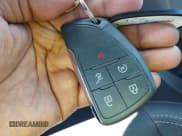 ✅ 2025 Chevrolet Equinox EV LT • VIN: 3GN7DLRP0SS185173 • Lot: 43245075. Wystawiony na IAAI z przebiegiem 2 527 mil. Bezpłatny archiwum sprzedaży aukcyjnych z USA i szczegółowy raport historii pojazdu na DreamBid. Zdjęcie 17.