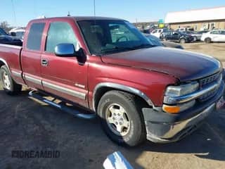 ✅ 2001 Chevrolet Silverado 1500 LT • VIN: 2GCEC19TX11103206 • Lot: 41607555. Wystawiony na IAAI z przebiegiem Nie podano mil. Skorzystaj z bezpłatnego archiwum sprzedaży aukcyjnych z USA i zobacz szczegółowy raport historii pojazdu na DreamBid. Zdjęcie 1.