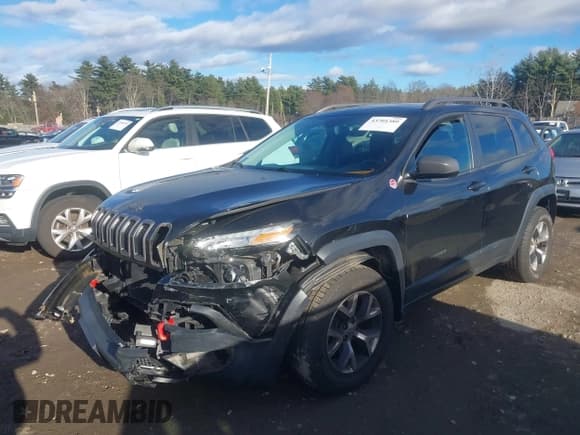 ✅ 2016 Jeep Cherokee Trailhawk • VIN: 1C4PJMBS4GW331544 • Lot: 43701389. Listed on IAAI with 96,030 mi. Free auction sales archive from the USA and detailed vehicle history report at DreamBid. Image 2.