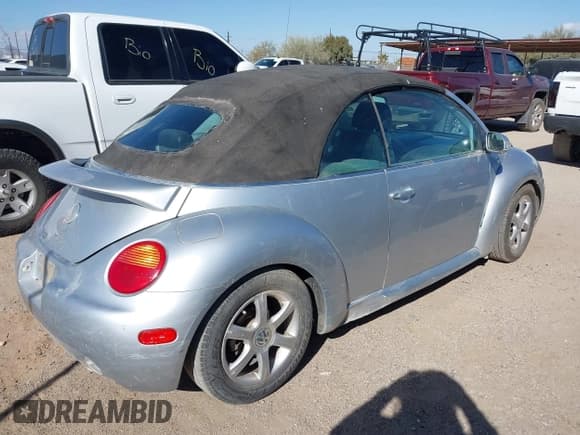 ✅ 2004 Volkswagen Beetle GLS Turbo • VIN: 3VWCD21Y34M300181 • Lot: 41383155. Listed on IAAI with 115,430 mi. Free auction sales archive from the USA and detailed vehicle history report at DreamBid. Image 4.