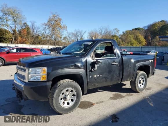2008 Chevrolet Silverado 1500 Work Truck z VIN 1GCEK14098Z287216, wystawiony jako Copart lot #90220675 z przebiegiem 86 414 mil mil oraz Szkoda całkowita • Salvage title. Historia ofert i sprzedaży dostępna na DreamBid. Obrazek 1.