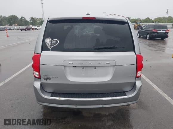 ✅ 2015 Dodge Grand Caravan R/T • VIN: 2C4RDGEG8FR704651 • Лот: 43099278. Опубликован ранее на IAAI с пробегом 187 475 миль. Бесплатный доступ к архиву аукционных продаж из США и подробный отчёт об истории автомобиля на DreamBid. Изображение 17.