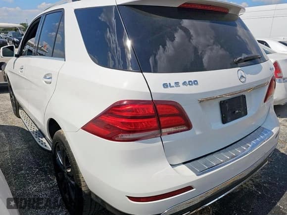 ✅ 2019 Mercedes-Benz GLE 400 • VIN: 4JGDA5GB1KB217014 • Lot: 90641475. Listed on Copart with 145,591 mi. Free auction sales archive from the USA and detailed vehicle history report at DreamBid. Image 3.