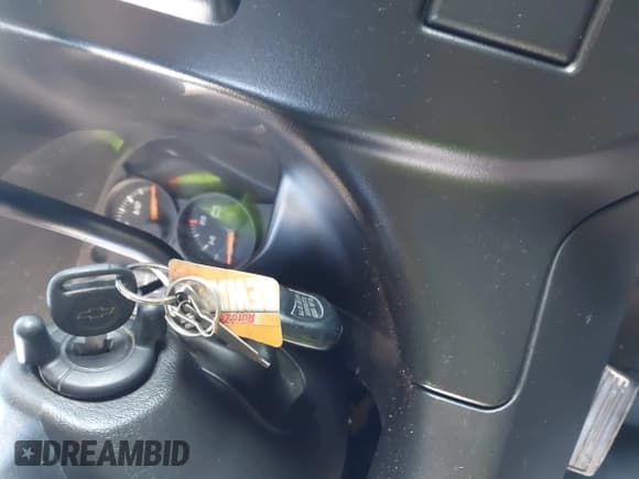 ✅ 2005 Chevrolet Express Cargo • VIN: 1GCHG35V751170247 • Lot: 43539662. Listed on IAAI with 259,133 mi. Free auction sales archive from the USA and detailed vehicle history report at DreamBid. Image 11.