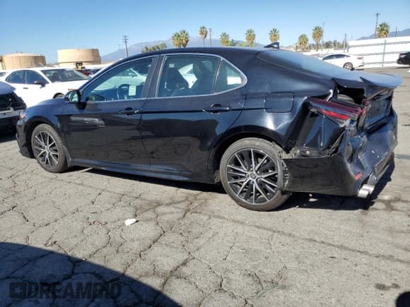 ✅ 2022 Toyota Camry Hybrid SE • VIN: 4T1S31AK4NU583108 • Лот: 90052685. Опубликован ранее на Copart с пробегом 39 074 миль. Бесплатный доступ к архиву аукционных продаж из США и подробный отчёт об истории автомобиля на DreamBid. Изображение 2.