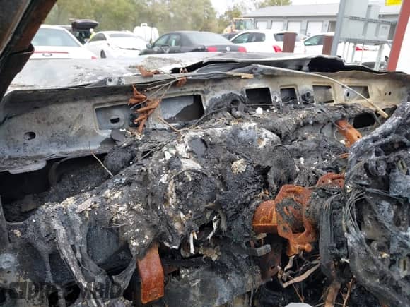 2022 Ford Explorer Limited z VIN 1FMSK8FH6NGC07971, wystawiony jako IAAI lot #43372947 z przebiegiem Nie podano mil oraz . Historia ofert i sprzedaży dostępna na DreamBid. Obrazek 7.