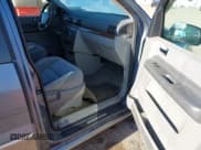 ✅ 2004 Ford Freestar Limited • VIN: 2FMZA58264BA89838 • Lot: 43238958. Listed on IAAI with 233,573 mi. Free auction sales archive from the USA and detailed vehicle history report at DreamBid. Image 5.