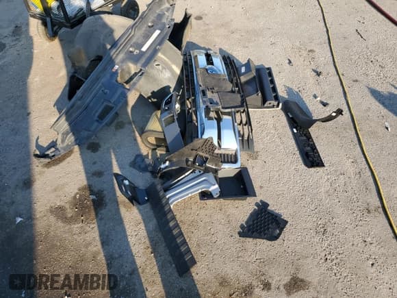 ✅ 2018 Ford F-250 XL • VIN: 1FT7W2BT8JEC09099 • Lot: 81018875. Listed on Copart with 78,700 mi. Free auction sales archive from the USA and detailed vehicle history report at DreamBid. Image 12.