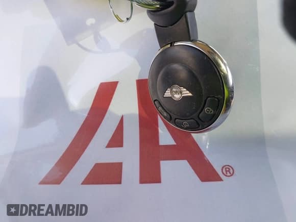 ✅ 2014 MINI Paceman • VIN: WMWSS1C51EWN94633 • Lot: 43293898. Wystawiony na IAAI z przebiegiem 98 592 mil. Bezpłatny archiwum sprzedaży aukcyjnych z USA i szczegółowy raport historii pojazdu na DreamBid. Zdjęcie 11.