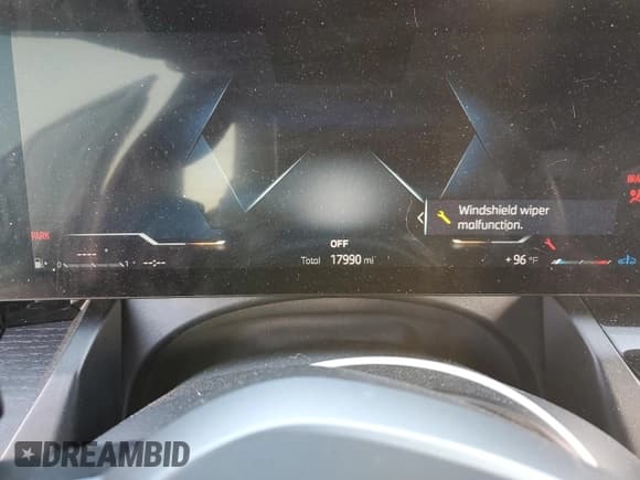 ✅ 2025 BMW 5 Series 530i • VIN: WBA43FJ00SCT65335 • Lot: 69997515. Wystawiony na Copart z przebiegiem 17 990 mil. Bezpłatny archiwum sprzedaży aukcyjnych z USA i szczegółowy raport historii pojazdu na DreamBid. Zdjęcie 9.