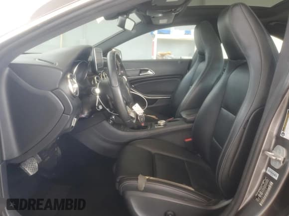 ✅ 2016 Mercedes-Benz CLA 250 • VIN: WDDSJ4EB1GN330675 • Лот: 91679005. Опубликован ранее на Copart с пробегом 87 390 миль. Бесплатный доступ к архиву аукционных продаж из США и подробный отчёт об истории автомобиля на DreamBid. Изображение 7.