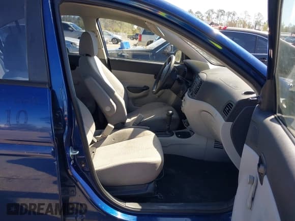 ✅ 2010 Hyundai Accent GLS • VIN: KMHCN4AC0AU469920 • Лот: 41713761. Опубликован ранее на IAAI с пробегом 186 604 миль. Бесплатный доступ к архиву аукционных продаж из США и подробный отчёт об истории автомобиля на DreamBid. Изображение 5.