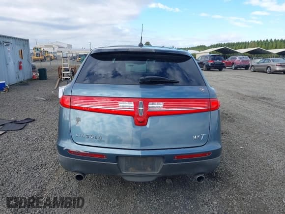 ✅ 2010 Lincoln MKT • VIN: 2LMHJ5FR6ABJ15009 • Lot: 43524648. Wystawiony na IAAI z przebiegiem 179 269 mil. Bezpłatny archiwum sprzedaży aukcyjnych z USA i szczegółowy raport historii pojazdu na DreamBid. Zdjęcie 16.