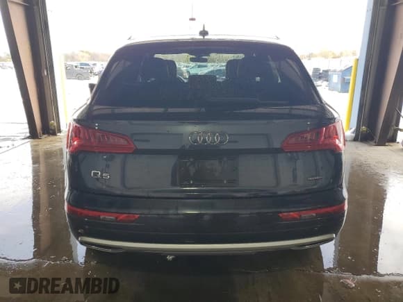 ✅ 2020 Audi Q5 Premium Plus • VIN: WA1BNAFY2L2039320 • Lot: 91897525. Wystawiony na Copart z przebiegiem 104 700 mil. Bezpłatny archiwum sprzedaży aukcyjnych z USA i szczegółowy raport historii pojazdu na DreamBid. Zdjęcie 6.