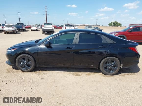 ✅ 2022 Hyundai Elantra Blue • VIN: KMHLM4AJ2NU028765 • Lot: 42516435. Listed on IAAI with 100,649 mi. Free auction sales archive from the USA and detailed vehicle history report at DreamBid. Image 14.