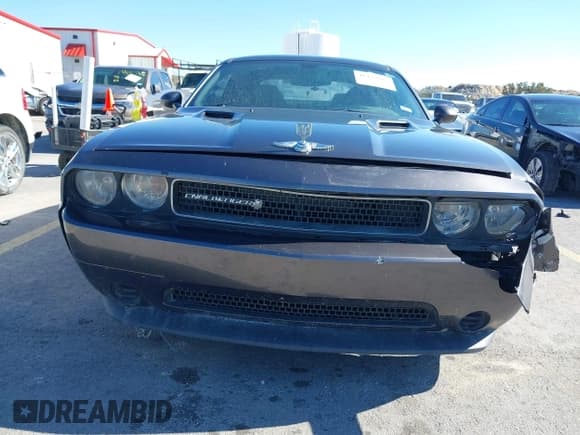 ✅ 2013 Dodge Challenger Rallye Redline • VIN: 2C3CDYAG8DH578929 • Lot: 41479265. Wystawiony na IAAI z przebiegiem 138 098 mil. Bezpłatny archiwum sprzedaży aukcyjnych z USA i szczegółowy raport historii pojazdu na DreamBid. Zdjęcie 6.