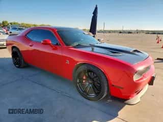 2016 Dodge Challenger R/T Scat Pack z VIN 2C3CDZFJ4GH300754, wystawiony jako Copart lot #91126765 z przebiegiem 91 741 mil mil oraz Czysty tytuł • Clean title. Historia ofert i sprzedaży dostępna na DreamBid. Obrazek 4.