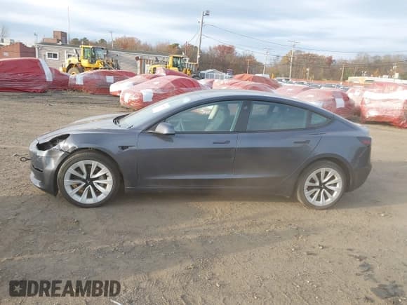 ✅ 2023 Tesla Model 3 • VIN: 5YJ3E1EA7PF470995 • Lot: 43555276. Wystawiony na IAAI z przebiegiem 66 403 mil. Bezpłatny archiwum sprzedaży aukcyjnych z USA i szczegółowy raport historii pojazdu na DreamBid. Zdjęcie 14.