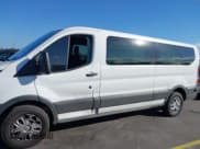 ✅ 2017 Ford Transit XL • VIN: 1FBZX2YM9HKB04870 • Lot: 41508487. Wystawiony na IAAI z przebiegiem 105 714 mil. Bezpłatny archiwum sprzedaży aukcyjnych z USA i szczegółowy raport historii pojazdu na DreamBid. Zdjęcie 6.
